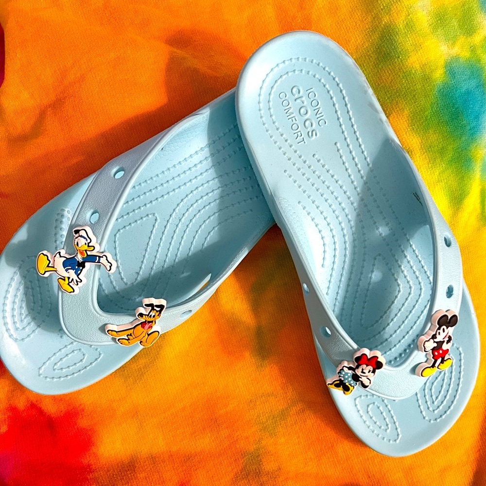 New Crocs Disney’s Cinderella Blue Sandals Flip Flops 🩴 ~ Woman’s 8  (207713)